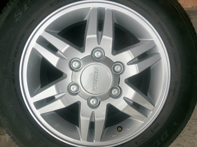 ขายล้อแม็กISUZU Hi-Lander 16ยางปี 13  4 ล้อ