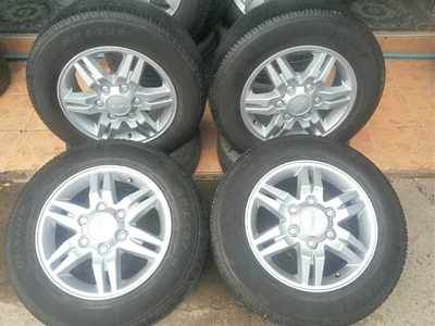ขายล้อแม็กISUZU Hi-Lander 16ยางปี 13  4 ล้อ