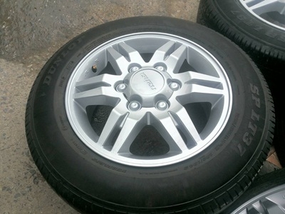 ขายล้อแม็กISUZU Hi-Lander 16ยางปี 13  4 ล้อ