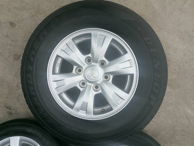 ขายล้อแม็กMitsubishi TRITONขอบ16ยาง245/70/16 4 ล้อ