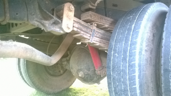 หกล้อ อิซูซุNPR ปี49 130 แรง