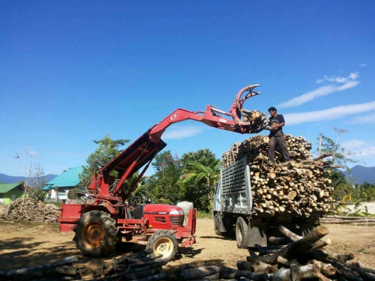 คีบถอดจากยันมาร์49แรง ใช้งานน้อยมาก ไม่ถึง500ชั่วโมง