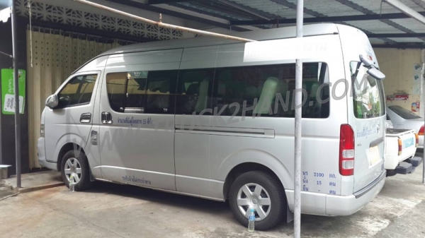 รถตู้  TOYOTA   COMUTER  ปี   2013    109  แรงม้า รุ่น KDH222R