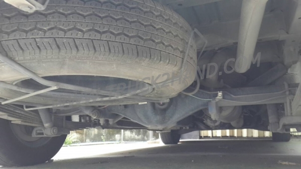 รถตู้  TOYOTA   COMUTER  ปี   2013    109  แรงม้า รุ่น KDH222R