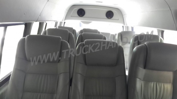 รถตู้  TOYOTA   COMUTER  ปี   2013    109  แรงม้า รุ่น KDH222R