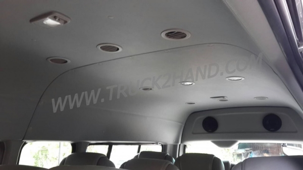 รถตู้  TOYOTA   COMUTER  ปี   2013    109  แรงม้า รุ่น KDH222R