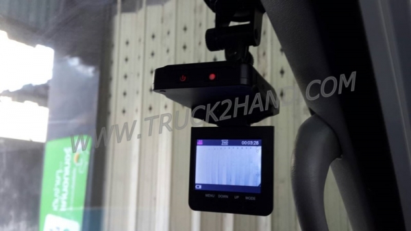 รถตู้  TOYOTA   COMUTER  ปี   2013    109  แรงม้า รุ่น KDH222R