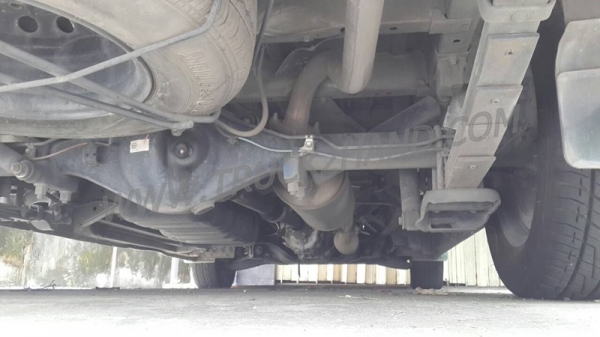 รถตู้  TOYOTA   COMUTER  ปี   2013    109  แรงม้า รุ่น KDH222R