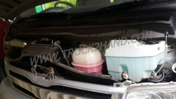 รถตู้  TOYOTA   COMUTER  ปี   2013    109  แรงม้า รุ่น KDH222R