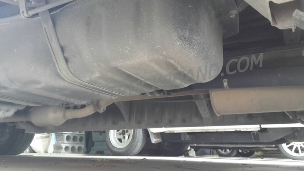 รถตู้  TOYOTA   COMUTER  ปี   2013    109  แรงม้า รุ่น KDH222R