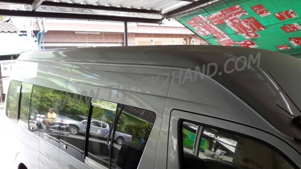 รถตู้  TOYOTA   COMUTER  ปี   2013    109  แรงม้า รุ่น KDH222R