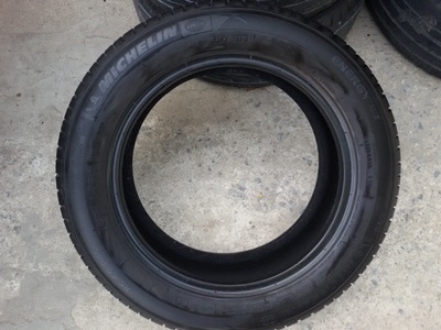 ขายยาง185/60/15 ปี 3813 MICHERLIN ENERGY XM2 4 เส้น