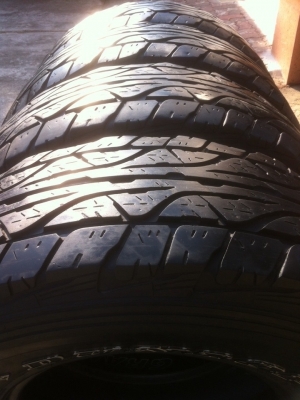 ขายยาง dunlop 285/75/16 พร้อมใช้งาน