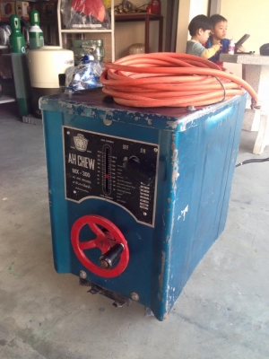 ขายตู้เชื่อมไฟฟ้า อาจิว 300A