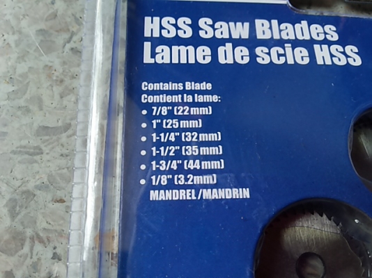ชุดใบตัดแบบเลื่อยวงเดือน 5 ใบ 5 ขนาด  ใช้ร่วมกับเจียร์มินิ เจียร์ dremel สำหรับงาน DIY ใช้ตัดไม้ อะครีลิค พลาสติค 1 ชุดมีใบตัด 5 ใบ 5 ขนาด พร้อมแกนจับ 3 มม. ผลิตจาก high speed steel มั่นใจได้ ในความคม และความทนทาน สินค้ามาในแพ๊คเกจอย่างดี