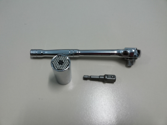 ประแจบล็อคอเนกประสงค์ ชุดเดียวขันได้หมดจ้า ไม่ต้องพกชุดบล็อคให้ยุ่งยาก ชุดนี้ชุดเดียวขันน็อตได้ตั้งแต่ เบอร์ 7 - 19 มม. แถมยังสามารถขันหางปลา ขอเกี่ยวต่าง ๆ ได้อีก ลูกบล็อค สามารถรับแรงขันหรือแรงบิดได้ถึง 150 ฟุตปอนด์ครับ ลองชมคลิปการใช้งานดู ประแจบล็อคอเนกประสงค์ ชุดเดียวขันได้หมดจ้า ไม่ต้องพกชุดบล็อคให้ยุ่งยาก ชุดนี้ชุดเดียวขันน็อตได้ตั้งแต่ เบอร์ 7 - 19 มม. แถมยังสามารถขันหางปลา ขอเกี่ยวต่าง ๆ ได้อีก ลูกบล็อค สามารถรับแรงขันหรือแรงบิดได้ถึง 150 ฟุตปอนด์ครับ ลองชมคลิปการใช้งานดู