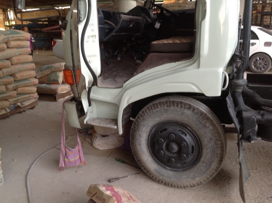 779  HINO  117 HP  ทำใหม่ท้ังคัน  มีไฟแน้นท ยกเครนใส่ได้เลย