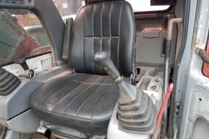 KOBELCO SK200 MACK 5 ธรรมมดา เล่มทะเบียนรถสวยมากหลุดจำนำ