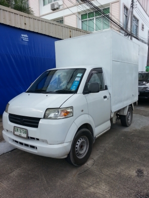 รถบรรทุก SUZUKI สีขาว