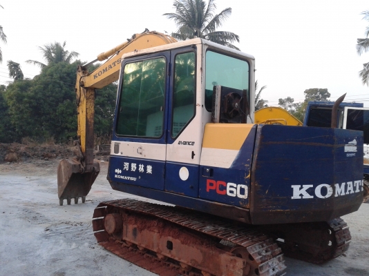 ด่วนๆขายKOMATSUPC60-6 สภาพสวย เดิมๆ พร้อมใช้