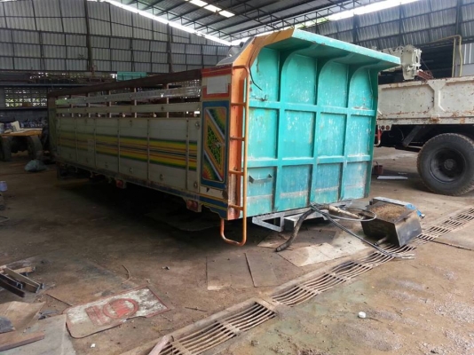 ขายกะบะสิบล้อสนใจติดต่อได้ที่089-9198420