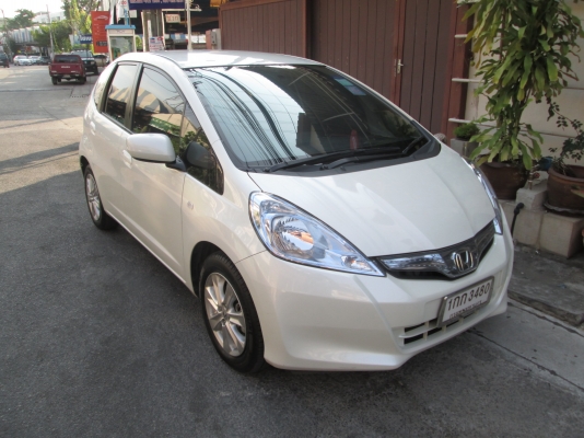 ขาย honda, jazz 1.3 hybrid โฉม jazz ปี08-13 -12 0866801345