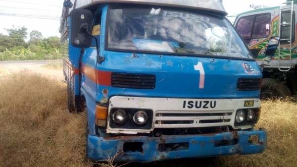 รถหกล้อ isuzu KS เครื่อง 4BC2  เอกสารพร้อมโอน