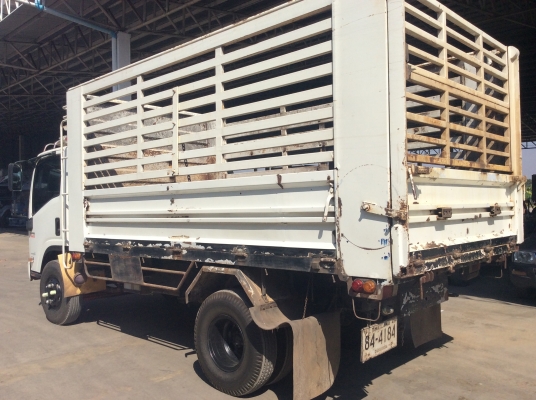 Isuzu NPR 150 แรงม้า 6 ล้อดั้ม ปี 54 ราคา 850,000 บาท