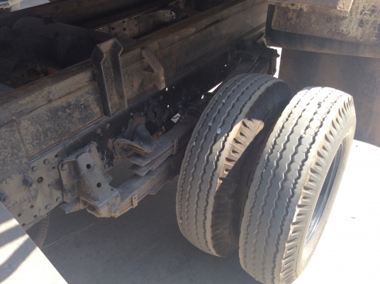 Isuzu NPR 150 แรงม้า 6 ล้อดั้ม ปี 54 ราคา 850,000 บาท