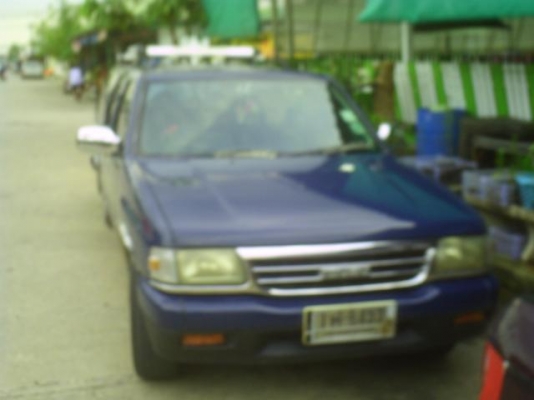 ขายอีซูสุแวนไทยรุ่งปลายปี93 5ประตู สภาพดีแค่90000/ทะเบียนกทม. ขายอีซูสุแวนไทยรุ่งปลายปี93 5ประตู สภาพดีแค่90000/ทะเบียนกทม.