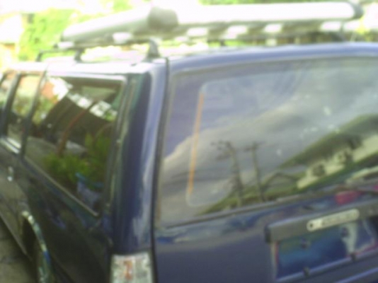 ขายอีซูสุแวนไทยรุ่งปลายปี93 5ประตู สภาพดีแค่90000/ทะเบียนกทม. ขายอีซูสุแวนไทยรุ่งปลายปี93 5ประตู สภาพดีแค่90000/ทะเบียนกทม.