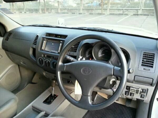 TOYOTA VIGO ปี10 SPORT VAN 2.7VVTI สวยมาก