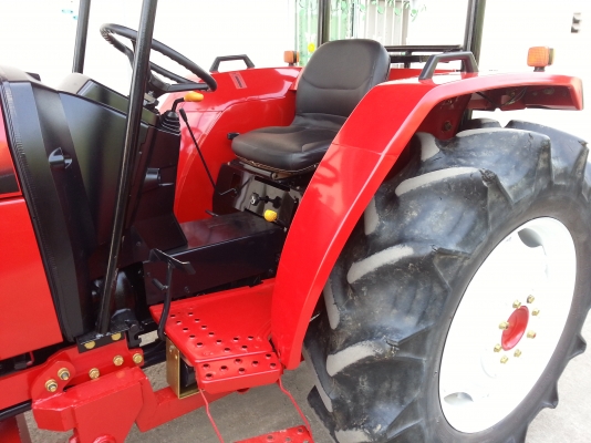 ยันร์ม่า EF453T 4WD ใบมีดดันหน้า ..พร่อมใช้งาน