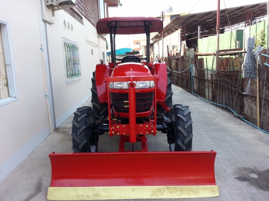 ยันร์ม่า EF453T 4WD ใบมีดดันหน้า ..พร่อมใช้งาน