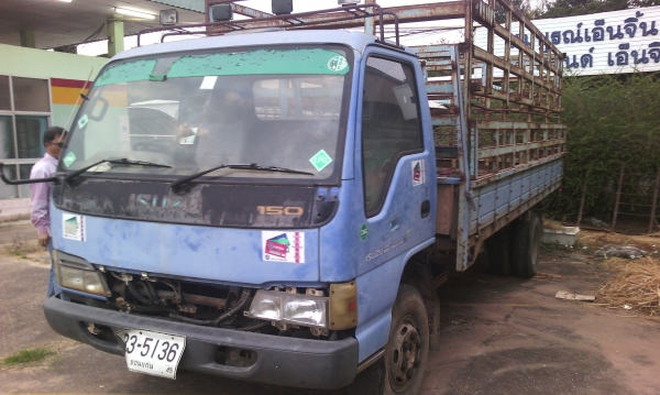 ขายด่วนรถ6ล้อNQRเครื่อง150เเรงปี48ยาว5.5เมตรรถสวยวิ่งน้อยเครื่องดีครัชชี