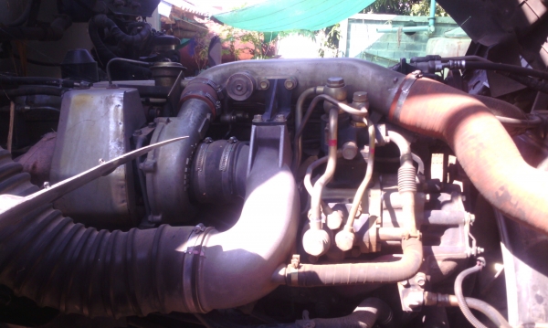 HINO MEGA 320 แรงม้า ไม่ดัมพ์ ปี49 มีระบบลากจูง