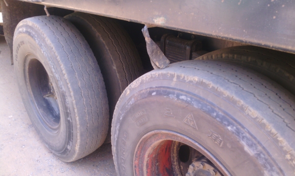 HINO MEGA 320 แรงม้า ไม่ดัมพ์ ปี49 มีระบบลากจูง