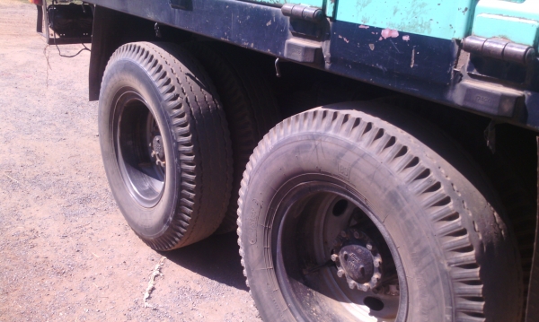 HINO MEGA 320 แรงม้า ไม่ดัมพ์ ปี49 มีระบบลากจูง