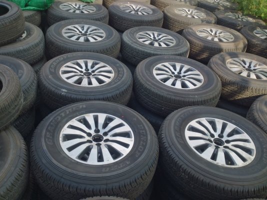 ขายแม็กยางถอดป้ายแดง NISSAN  NAVARA พร้อมยางDUNLOP 255/70R16 ปี13  ใหม่ๆชุดละ12900. มีอยู่ 45 ชุด