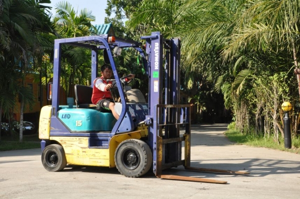 ขายFORKLIFT KOMATSU FG15-16 (1.5ตัน)สวยเดิมจากญี่ปุ่น ยังไม่เคยใช้ในไทย 139,000เท่านั้น!!