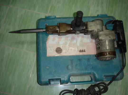 ขายเครื่องสกัดคอนกรีต Makita รุ่น HM1201 (1130w.)