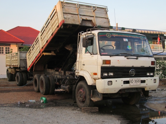 นิสสันUD-.CW430เครื่อง290-.2เพลาดั้มพนัส.แม่.ลูก.สภาพพร้อมใช้.มือ1ออกห้าง.ราคา.970,000