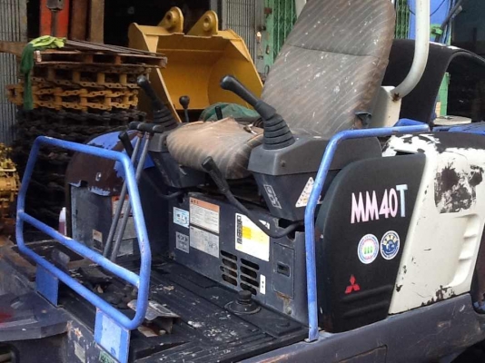 SALE___รถขุดมิตซู(CAT)MM40 T รถปี 1998 เครื่องอีซูซ S4L2 สภาพเยี่ยมจริงๆมาจากญี่ปุ่น รถใช้มา 2,158. ชั่วโมง