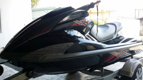 ขายเจ็ทสกี yamaha FX 1800 ซุปเปอร์ชาร์จ สภาพใหม่มากๆ