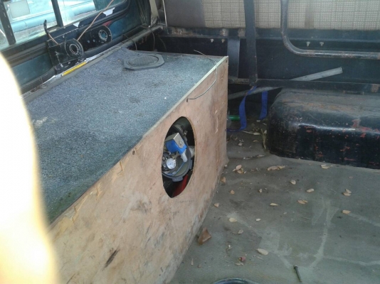 ขายมาสด้า แฟมิเรีย กระบะเก่า 5 รู ไฟท้ายเล็ก ปี 1973 มีแก็ส LPG เครื่องดีรถพร้อมใช้ครับ