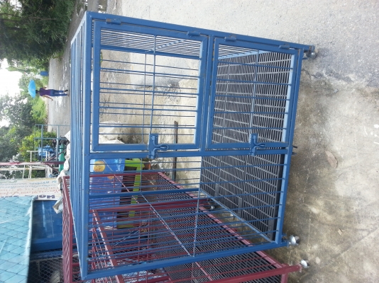 กรงเหล็กสำหรับสัตว์เลี้ยง