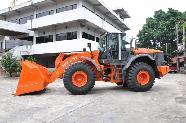 HITACHI  ZW 310  SN  00387