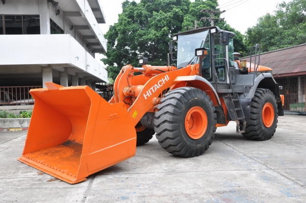 HITACHI  ZW 310  SN  00387