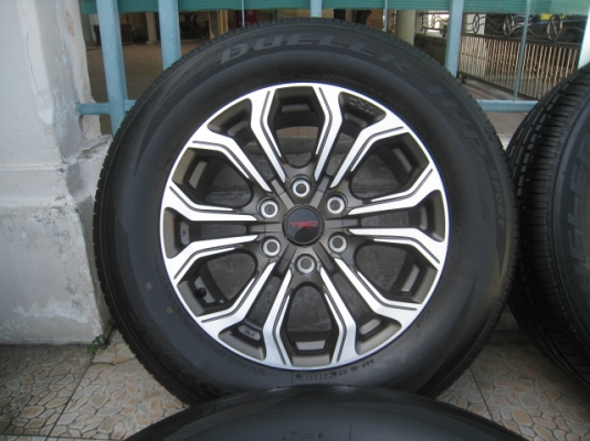 ขายล้อแม็กพร้อมยางถอดป้ายแดง toyota fortuner trd5 18"