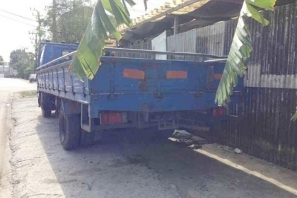 ขายรถบรรทุก6ล้อ อีซูซุ NQR ออกป้ายแดง รถประมาร9-10ปี 140แรงม้า ยาว5.5 เมตร (ขาย 2 คัน) ขายรถบรรทุก6ล้อ อีซูซุ NQR ออกป้ายแดง รถประมาร9-10ปี 140แรงม้า ยาว5.5 เมตร (ขาย 2 คัน)